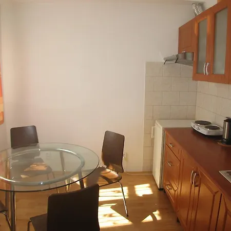 Konukevi Wellness Lazne Jablonec 3*